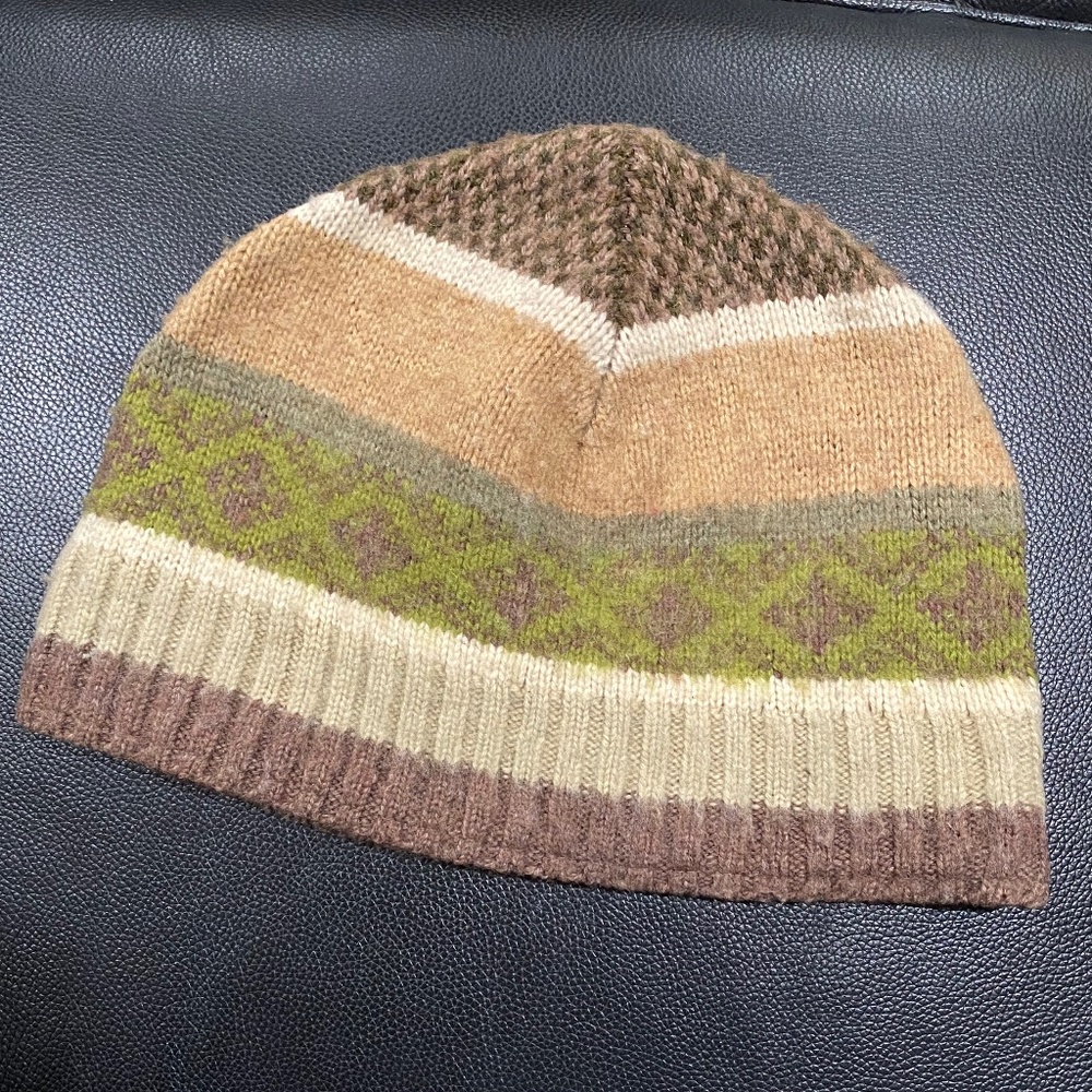 Gap Lambs Wool Winter Hat